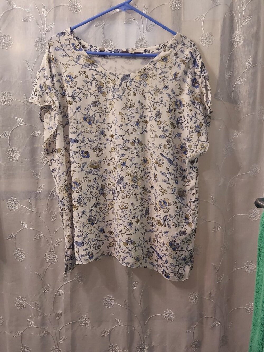 Lightweight top by Loft